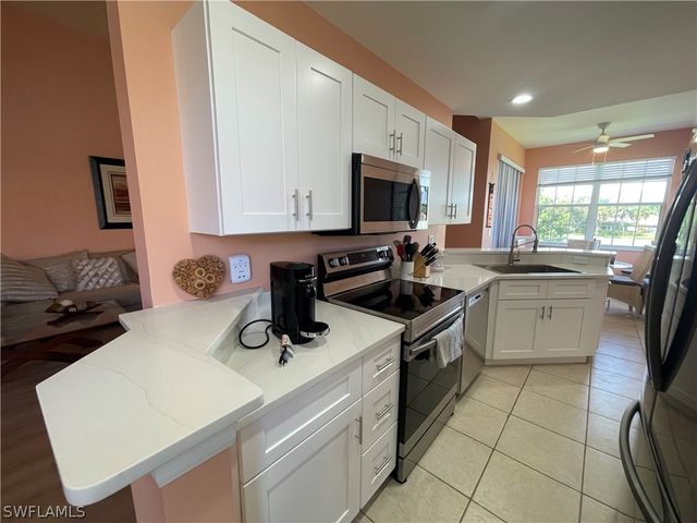 2021 Crestview WAY 113, Naples, FL 34119