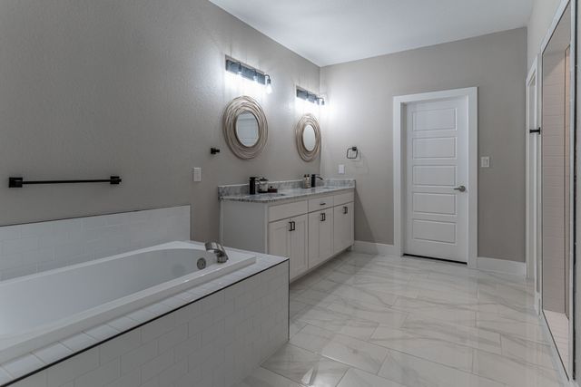 2129 Christine Drive, Granbury, TX 76048