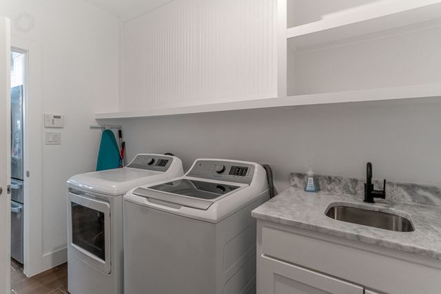 2129 Christine Drive, Granbury, TX 76048