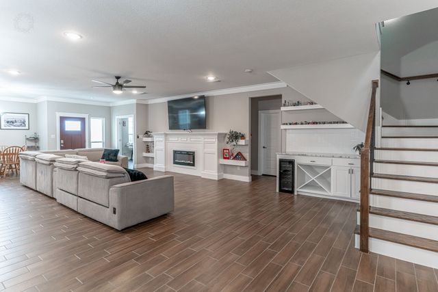 2129 Christine Drive, Granbury, TX 76048