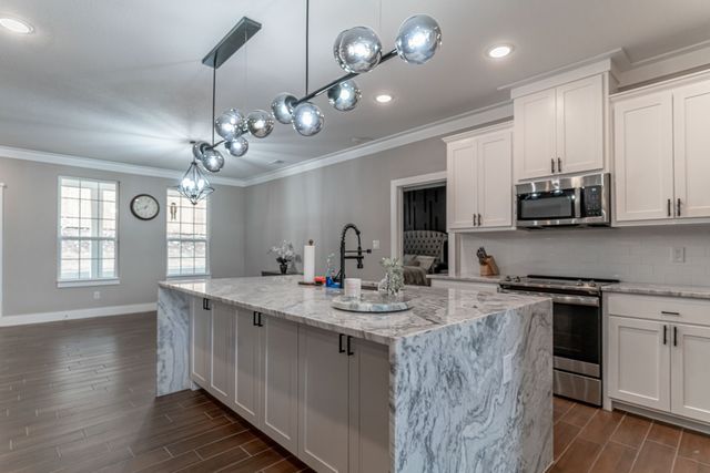 2129 Christine Drive, Granbury, TX 76048