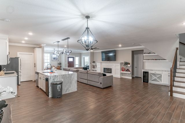 2129 Christine Drive, Granbury, TX 76048