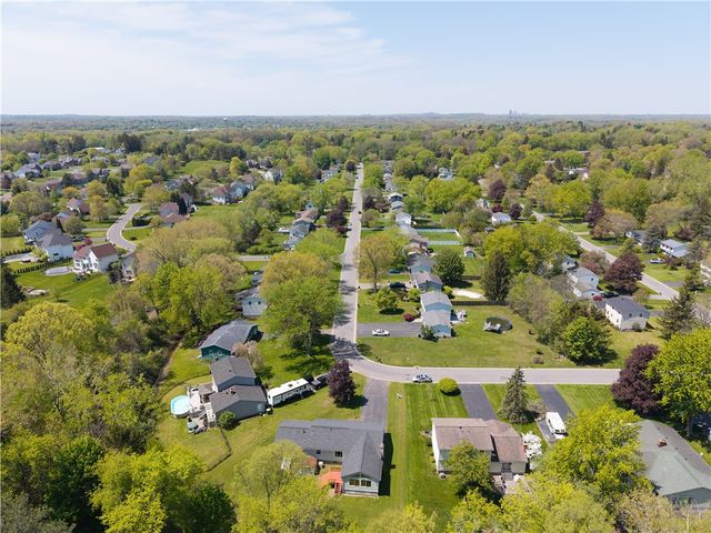 43 Golf Stream Drive, Perinton, NY 14526