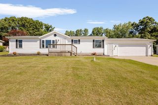 1351 E Colonial Drive, La Porte, IN 46350