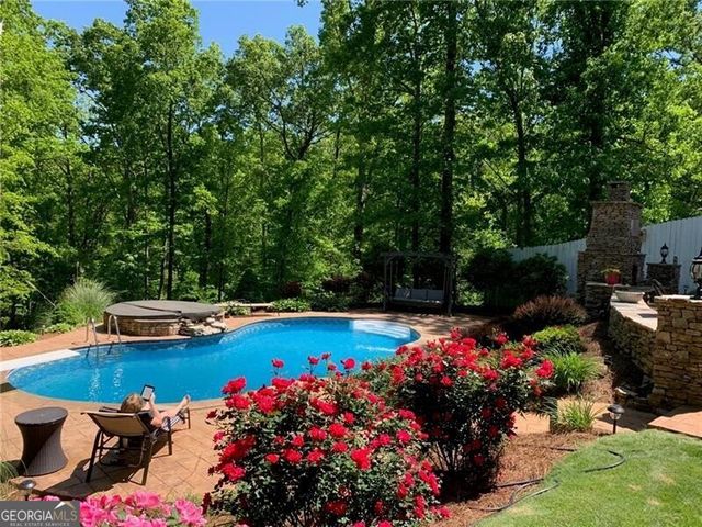 3718 Pebble Creek Point, Gainesville, GA 30506