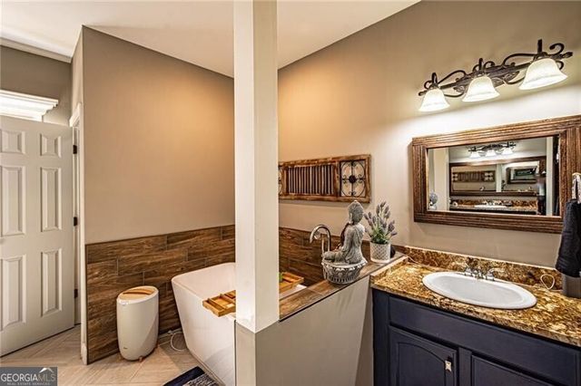 3718 Pebble Creek Point, Gainesville, GA 30506