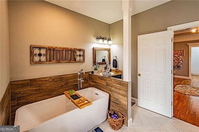 3718 Pebble Creek Point, Gainesville, GA 30506