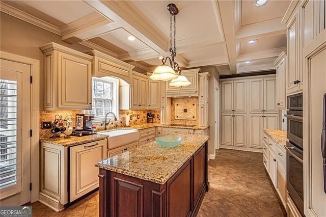 3718 Pebble Creek Point, Gainesville, GA 30506