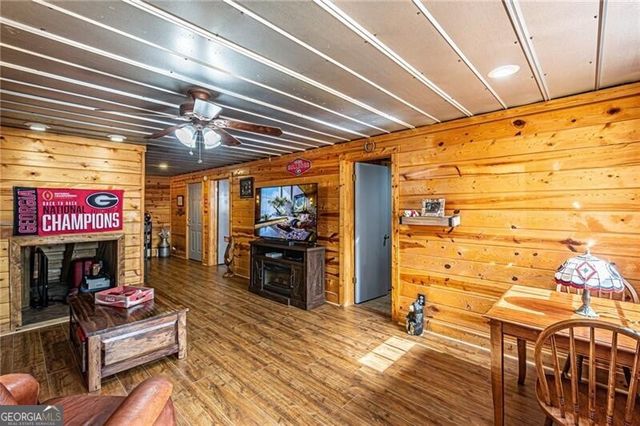 3718 Pebble Creek Point, Gainesville, GA 30506