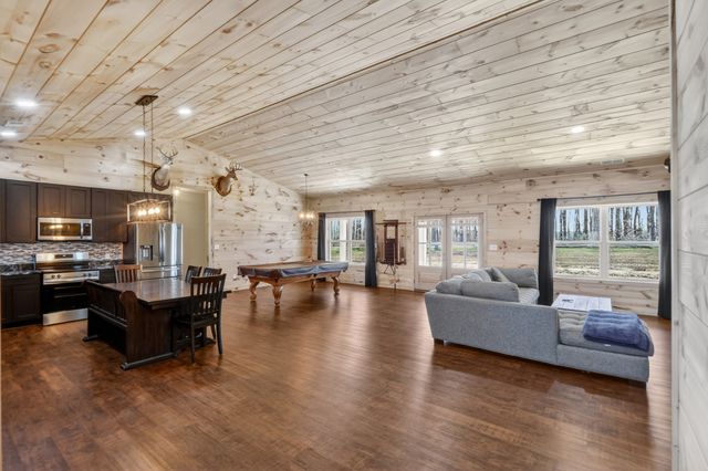 562 Northup Rd, Portland, TN 37148