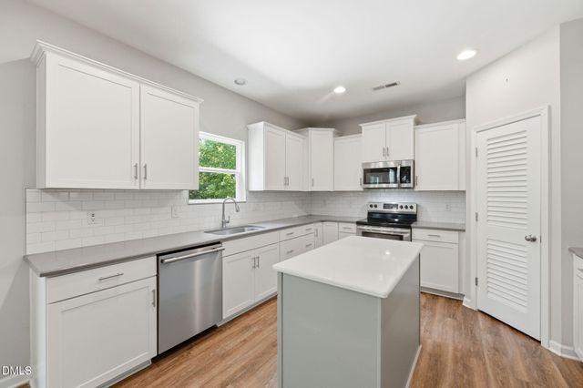 236 Colonnade, Elon, NC 27244