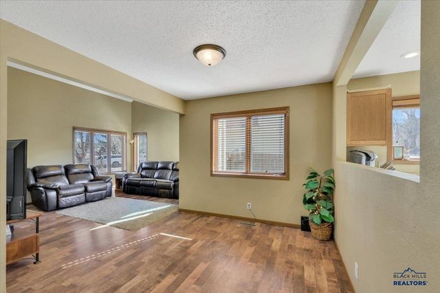 4009 WILD FLOWER DR, Rapid City, SD 57701