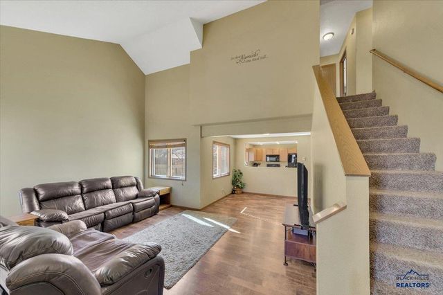 4009 WILD FLOWER DR, Rapid City, SD 57701