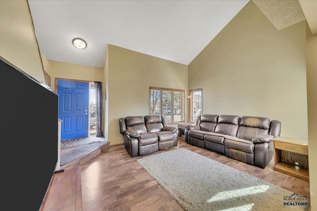 4009 WILD FLOWER DR, Rapid City, SD 57701