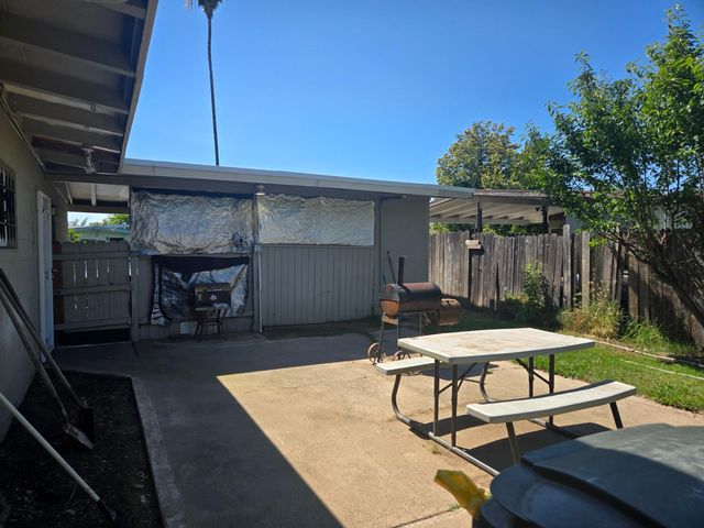 5309 56th St, Sacramento, CA 95820