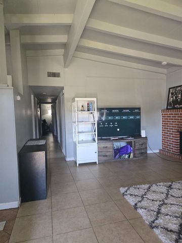5309 56th St, Sacramento, CA 95820