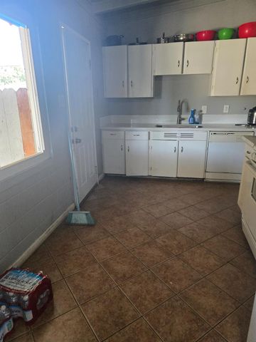 5309 56th St, Sacramento, CA 95820