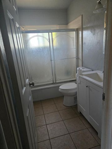 5309 56th St, Sacramento, CA 95820