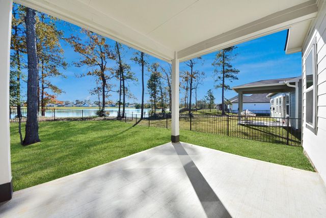 473 Shoreview Drive, Conroe, TX 77303