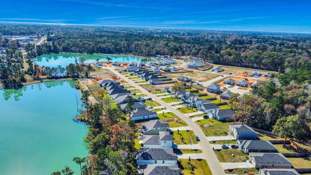 473 Shoreview Drive, Conroe, TX 77303