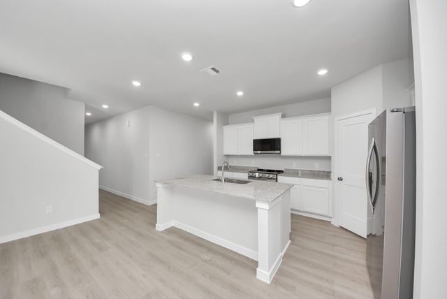 473 Shoreview Drive, Conroe, TX 77303