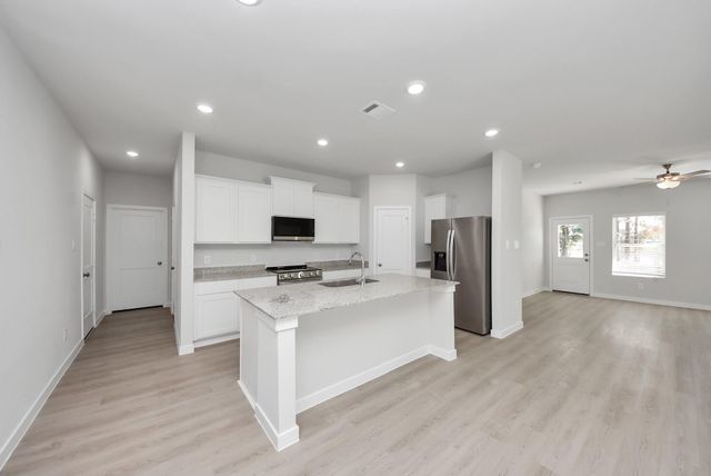 473 Shoreview Drive, Conroe, TX 77303