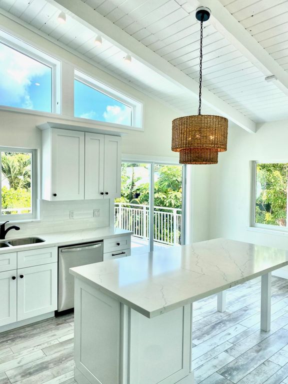 147 Sioux Street, Plantation Key, FL 33070