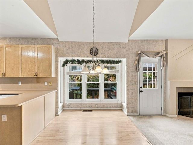 305 Deer Cliff Cove, Lawrenceville, GA 30043