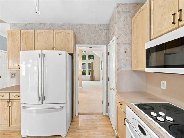 305 Deer Cliff Cove, Lawrenceville, GA 30043