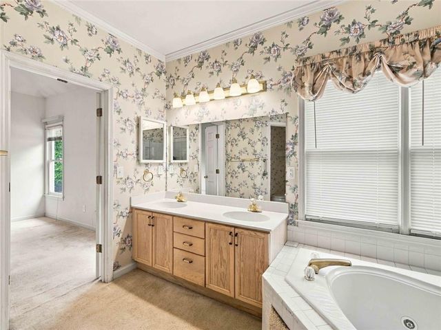 305 Deer Cliff Cove, Lawrenceville, GA 30043