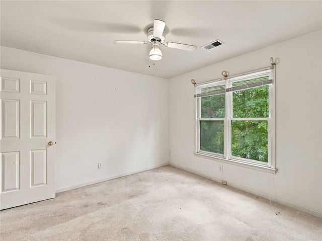 305 Deer Cliff Cove, Lawrenceville, GA 30043