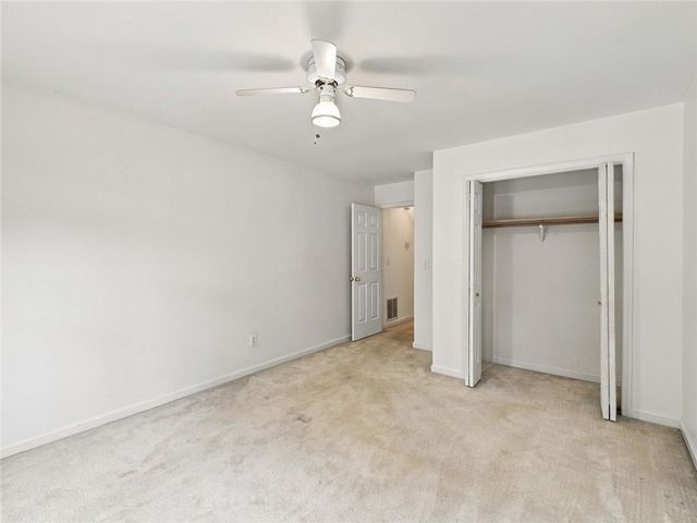 305 Deer Cliff Cove, Lawrenceville, GA 30043