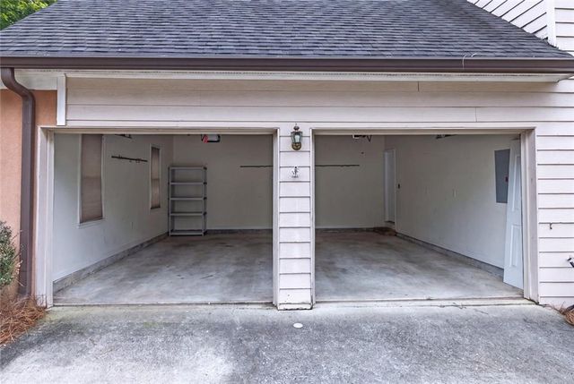 305 Deer Cliff Cove, Lawrenceville, GA 30043