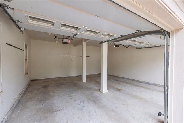 305 Deer Cliff Cove, Lawrenceville, GA 30043