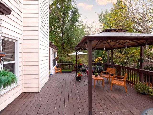 305 Deer Cliff Cove, Lawrenceville, GA 30043