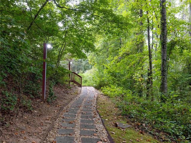 305 Deer Cliff Cove, Lawrenceville, GA 30043