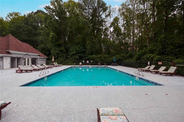 305 Deer Cliff Cove, Lawrenceville, GA 30043