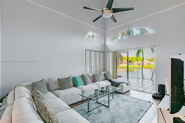 165 NW 85th Ct 165, Miami, FL 33126