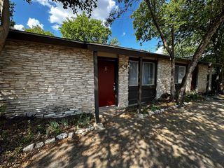 310 Craigmont DR B, Austin, TX 78745