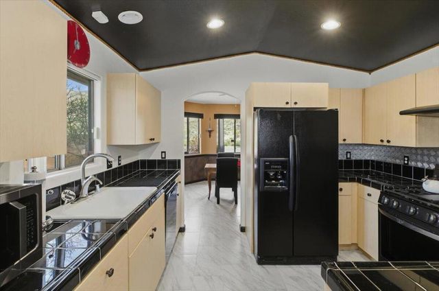 66635 Casa Grande Drive, Desert Hot Springs, CA 92240