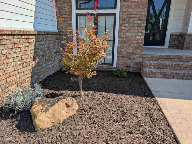 1502 N Shadow Rock Dr, Andover, KS 67002