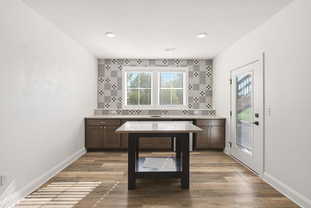 1502 N Shadow Rock Dr, Andover, KS 67002