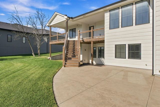 1502 N Shadow Rock Dr, Andover, KS 67002