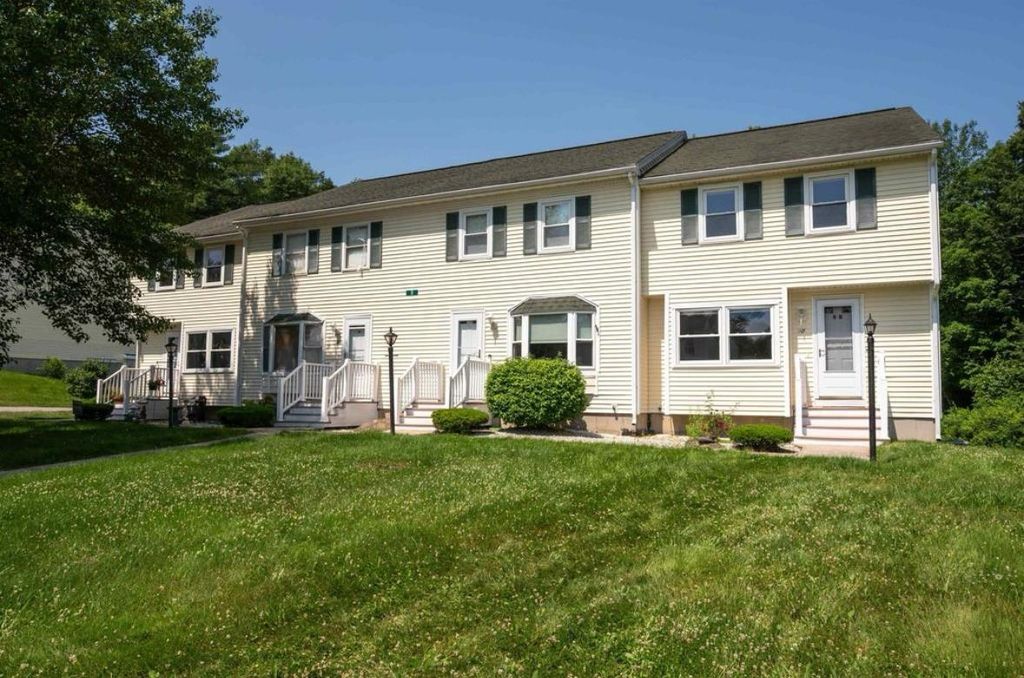 120 Newton Rd Unit 9C, Plaistow, NH 03865