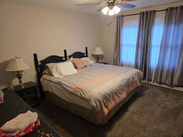 26 Gentry Dr, Washington Twp., NJ 07853