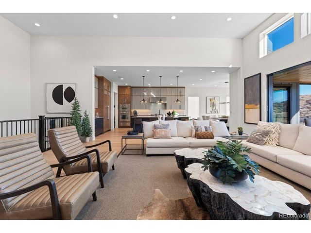 7162 Skygazer St, Castle Pines, CO 80108