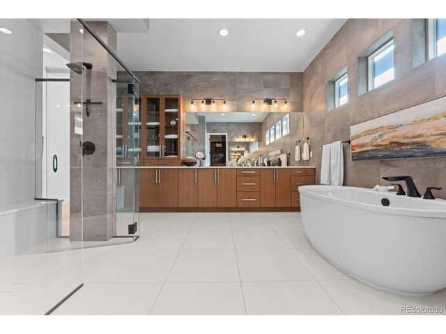 7162 Skygazer St, Castle Pines, CO 80108