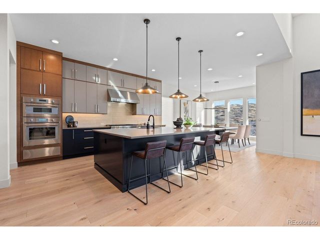 7162 Skygazer St, Castle Pines, CO 80108