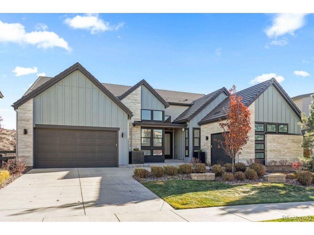 7162 Skygazer St, Castle Pines, CO 80108