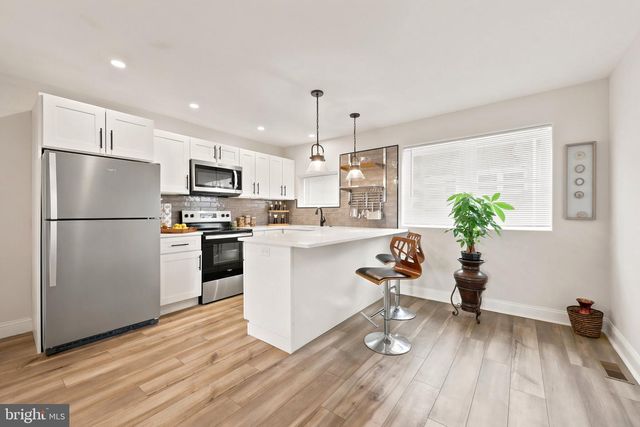 7135 CLOVER LN, Upper Darby, PA 19082